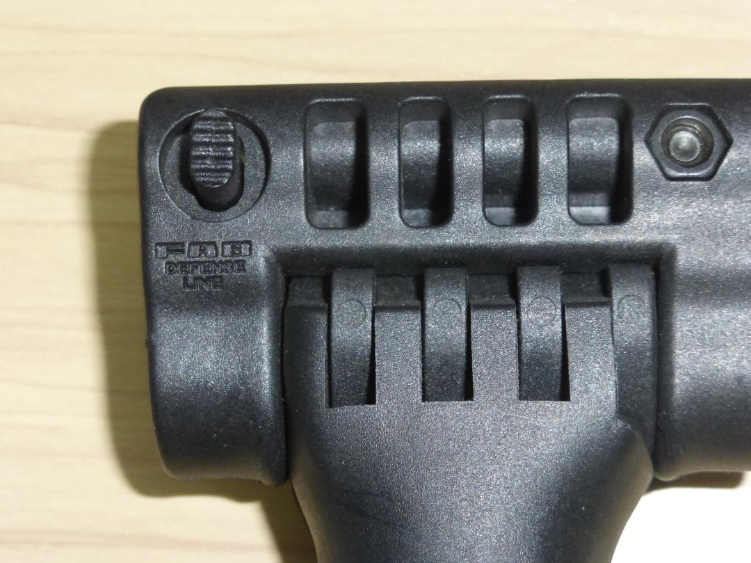 FAB Defense バイポッドグリップ T-POD クイックリリース