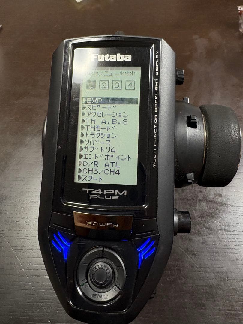 フタバ　4PM PLUS トリプルレシーバー　プロポ　送信機