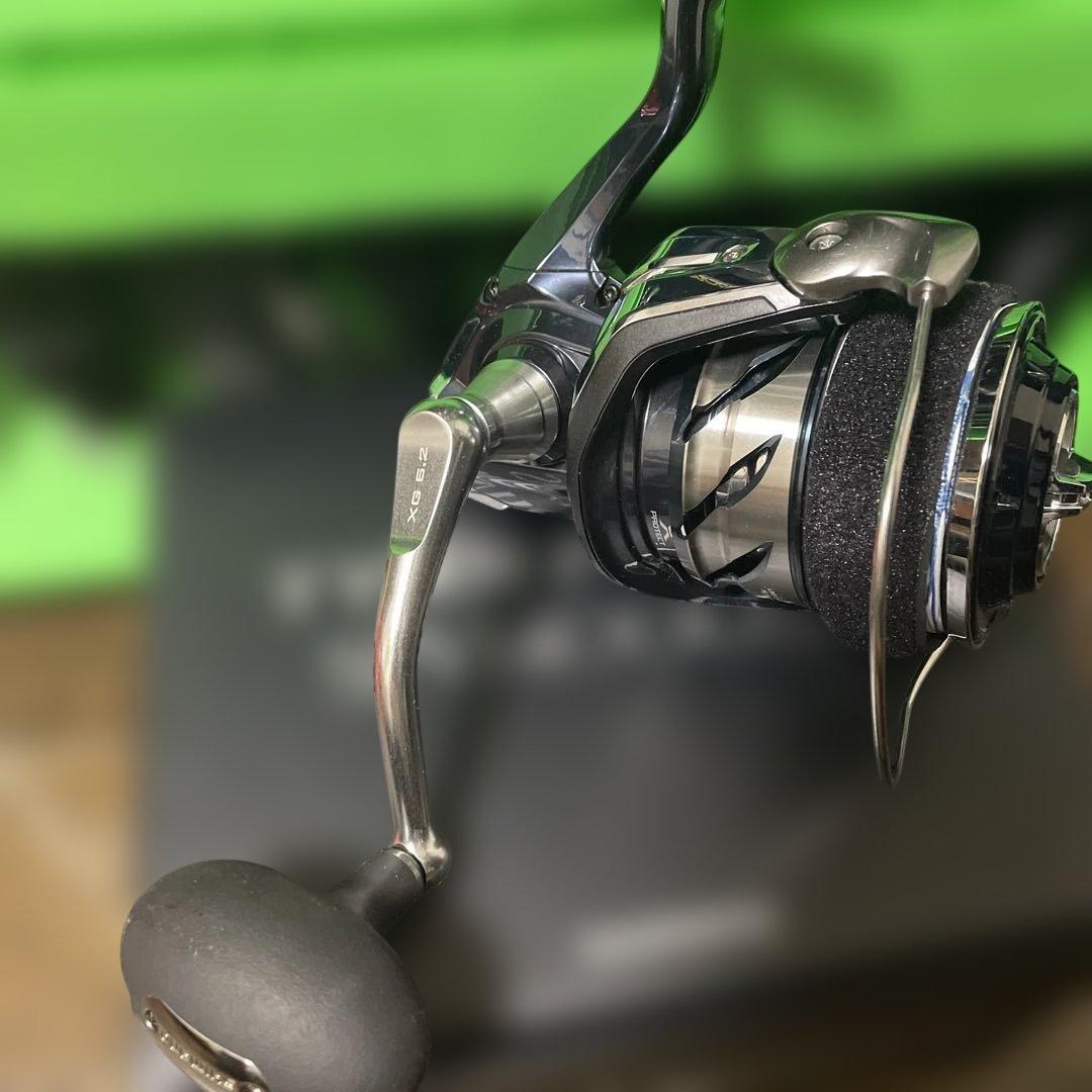 極美品‼️シマノ　21ツインパワー SW14000XG スピニングリールおまけ付き