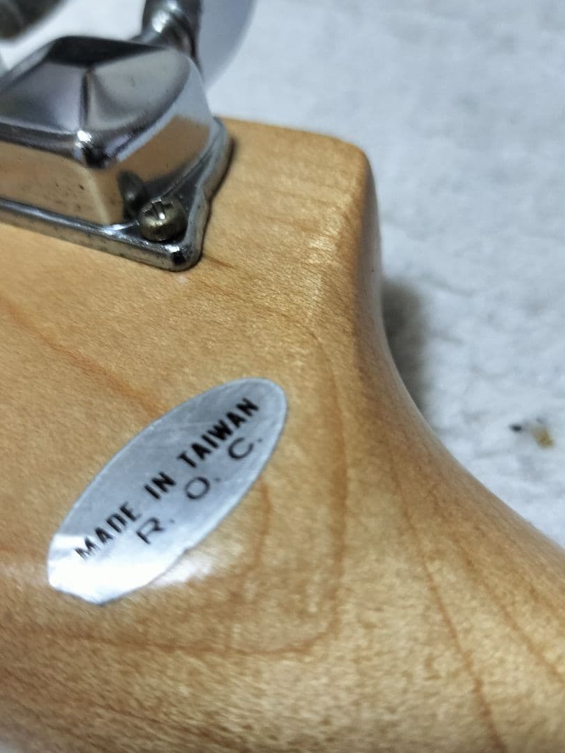 Fernandes フェルナンデス ストラトキャスター 黒 LE-1Z ケース付