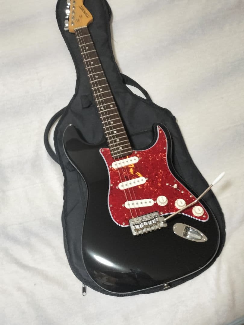 Fernandes フェルナンデス ストラトキャスター 黒 LE-1Z ケース付