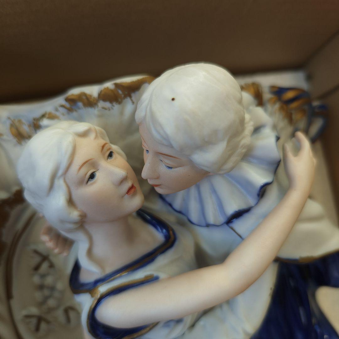 陶器の壁飾り 男女の人物