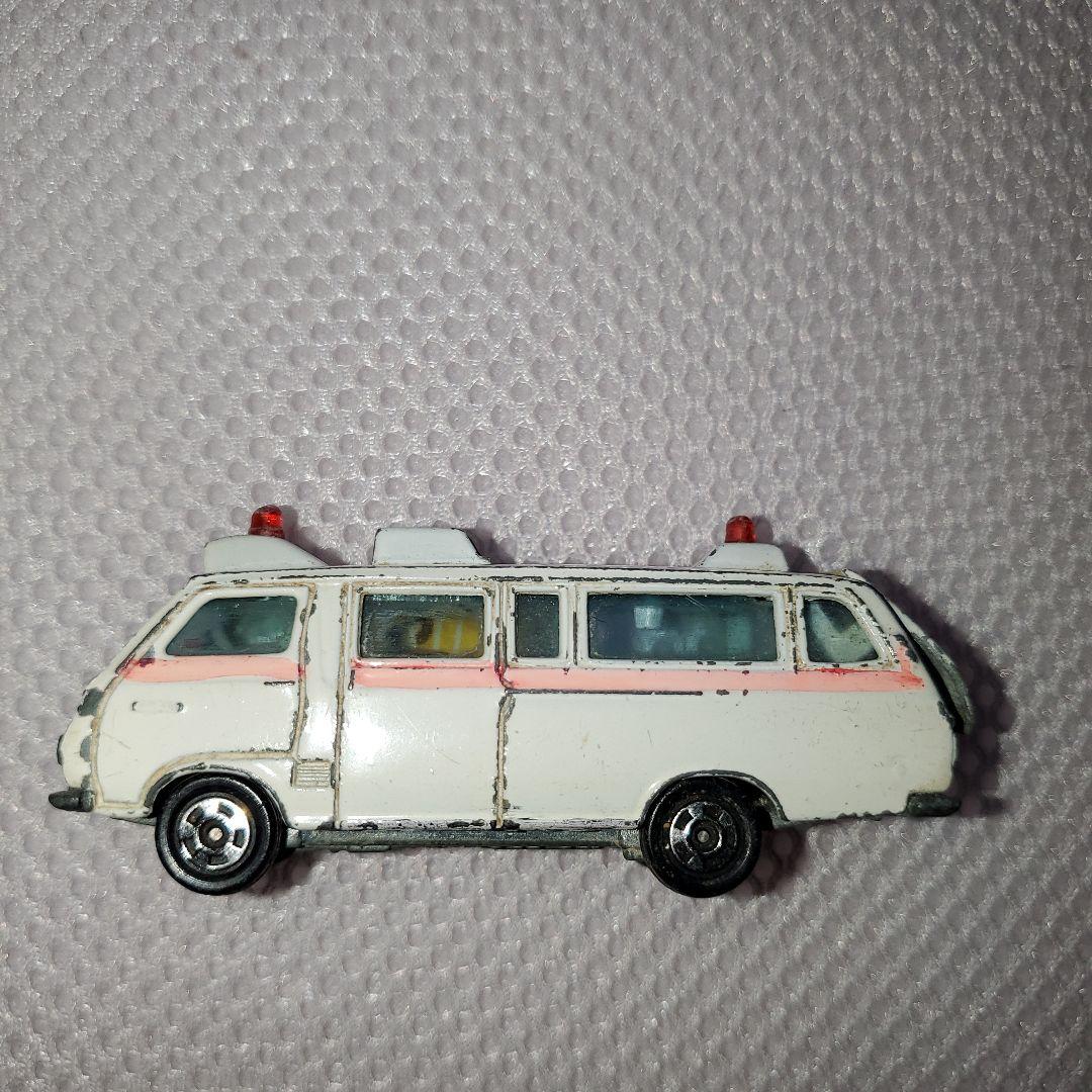 トミカ　青箱(2)　箱なし(2)　マッチボックス(1)　計5点セット