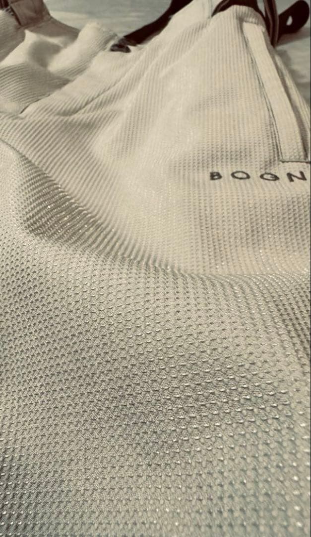 F37 新品パンツ　BOGNER スキーウェア　上下セット　男女兼用　クリーム色