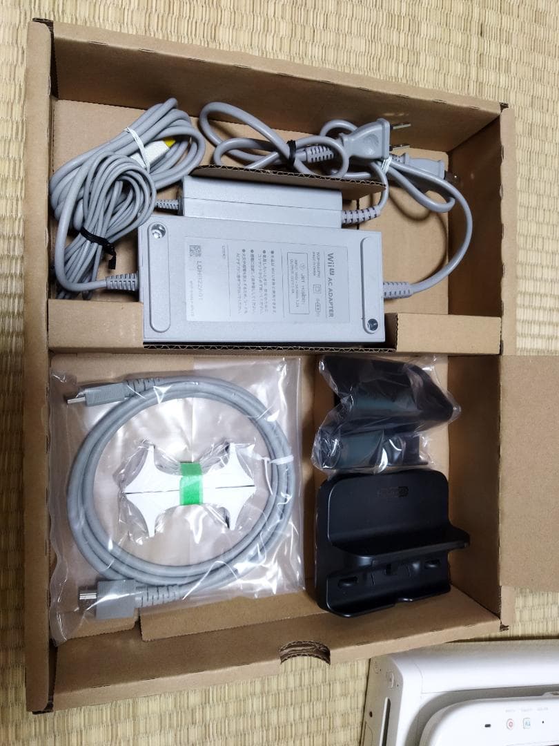 Wii U 本体 shiro 32GB +大乱闘スマッシュブラザーズwiiU付