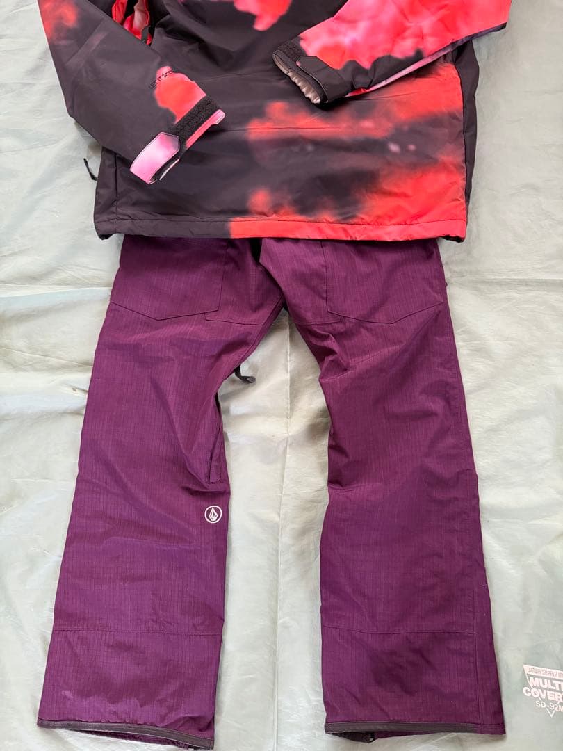 Volcom 子ども用 スノーボードウェア