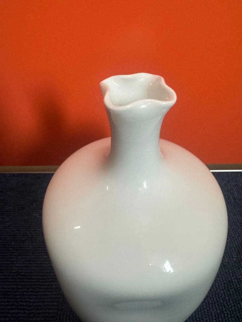 1751 中村清六　白磁　花瓶