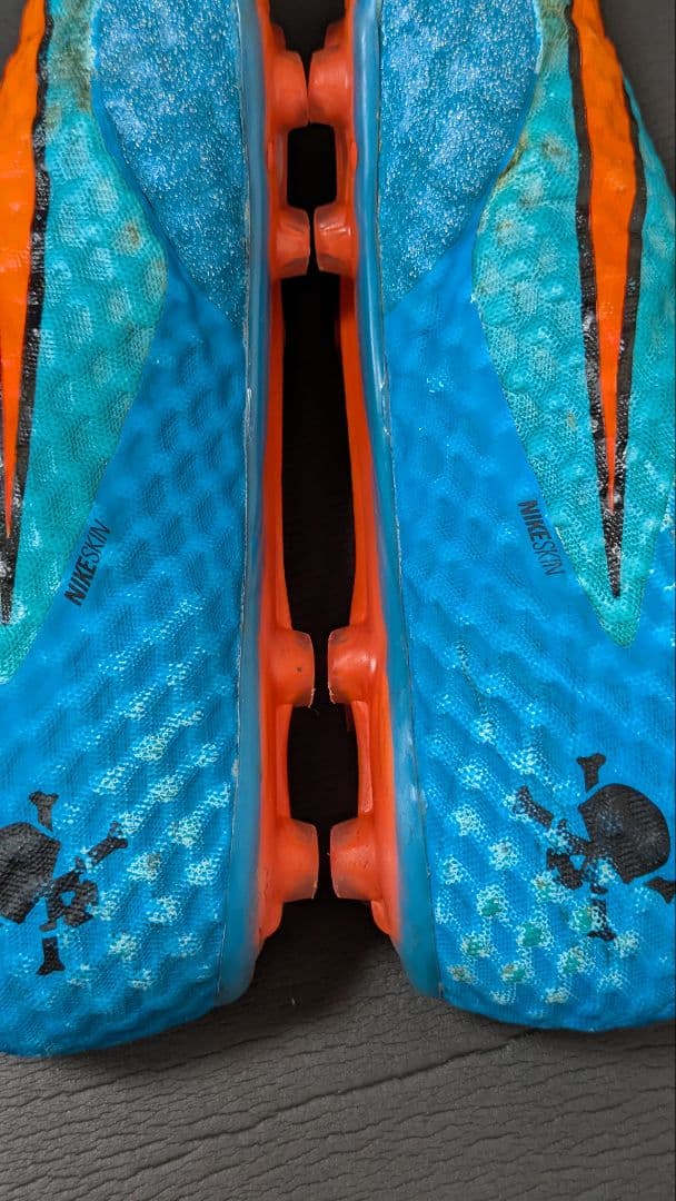 ナイキ　NIKE ハイパーヴェノム ファントム HG-E　サッカースパイク