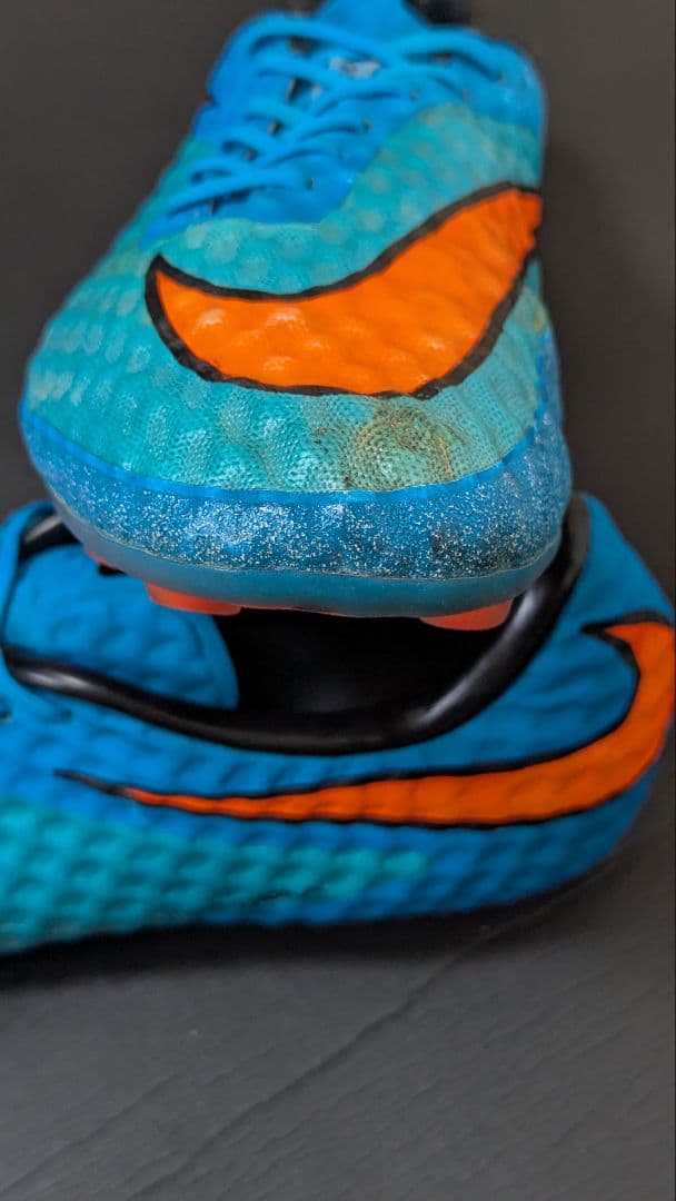 ナイキ　NIKE ハイパーヴェノム ファントム HG-E　サッカースパイク