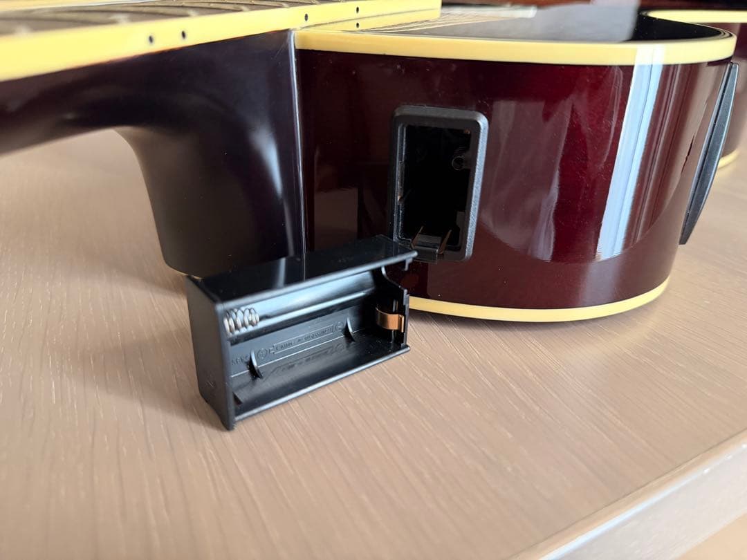 ヤマハAPX700II エレアコ　ケース付