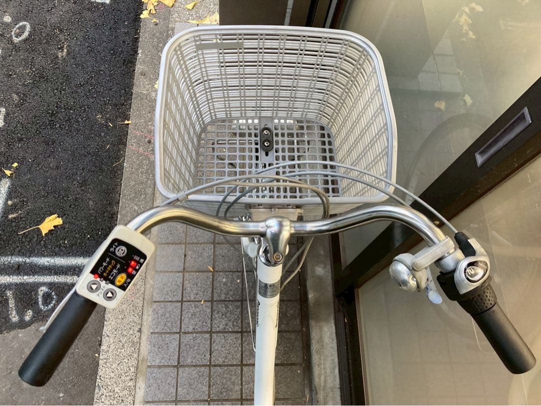 中古電動自転車 パナソニック リチウムビビSXホワイト 26インチ 横浜