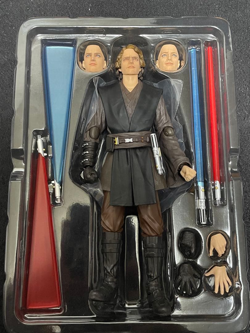 アナキン・スカイウォーカー　フィギュアーツ（アソーカ版）