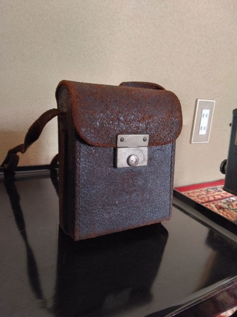 8mmフィルムプロジェクター 　　　撮影カメラとバッグ付き