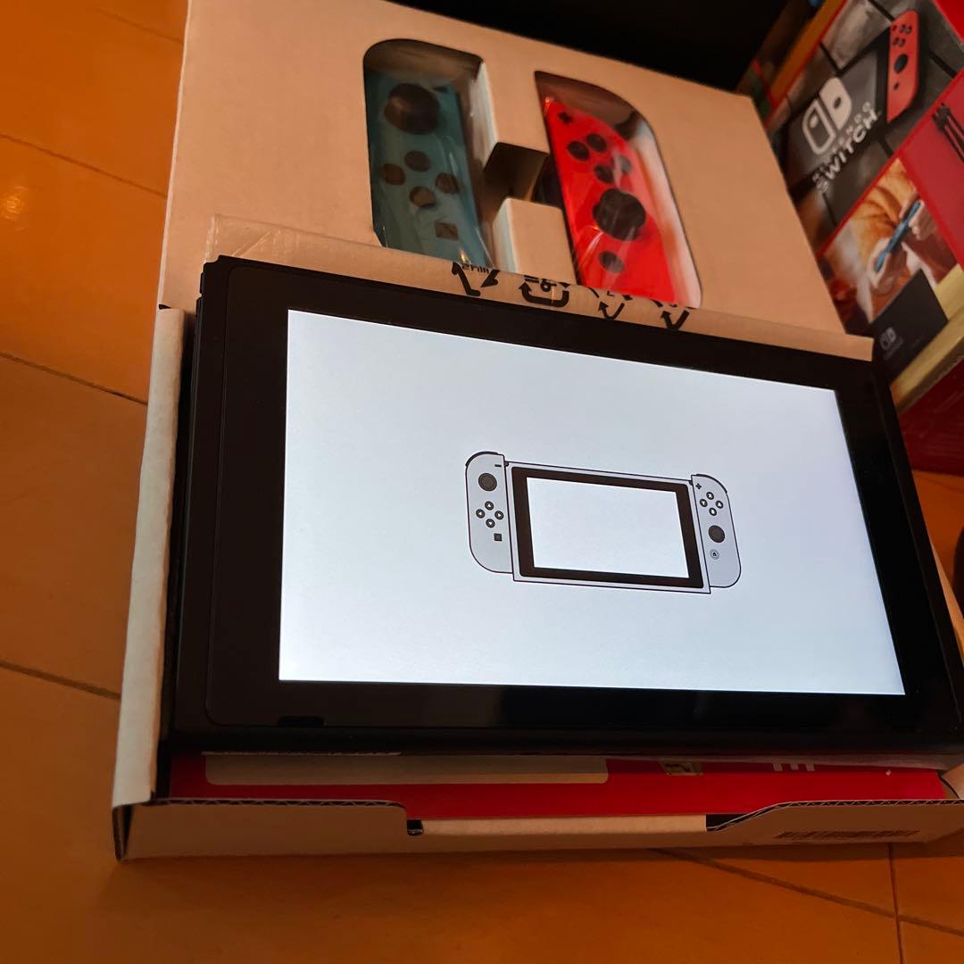 Nintendo Switch 本体 ネオンレッド/ネオンブルー