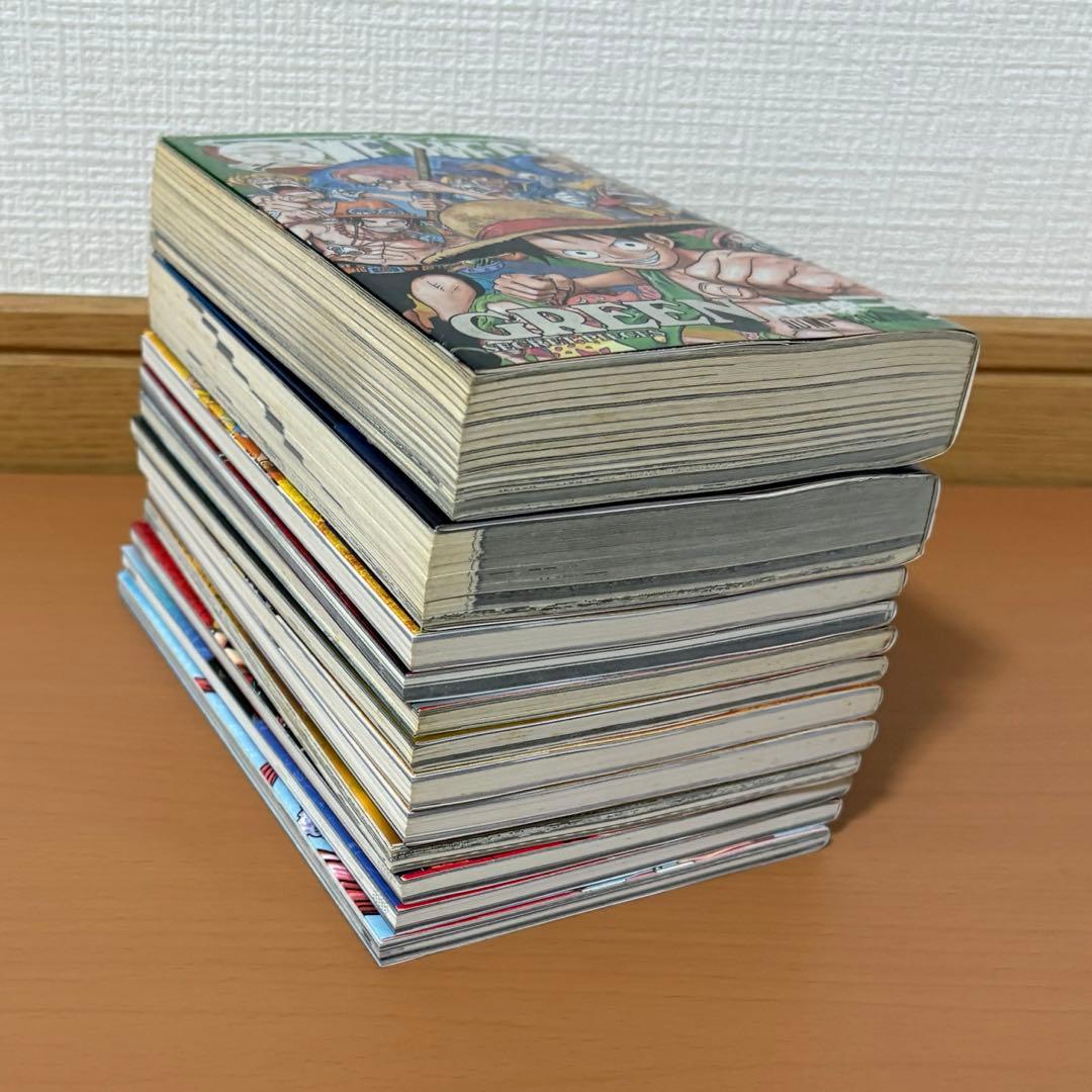 【希少】ワンピースONEPIECE全巻(1巻〜111巻) マルチ収納BOX非売品