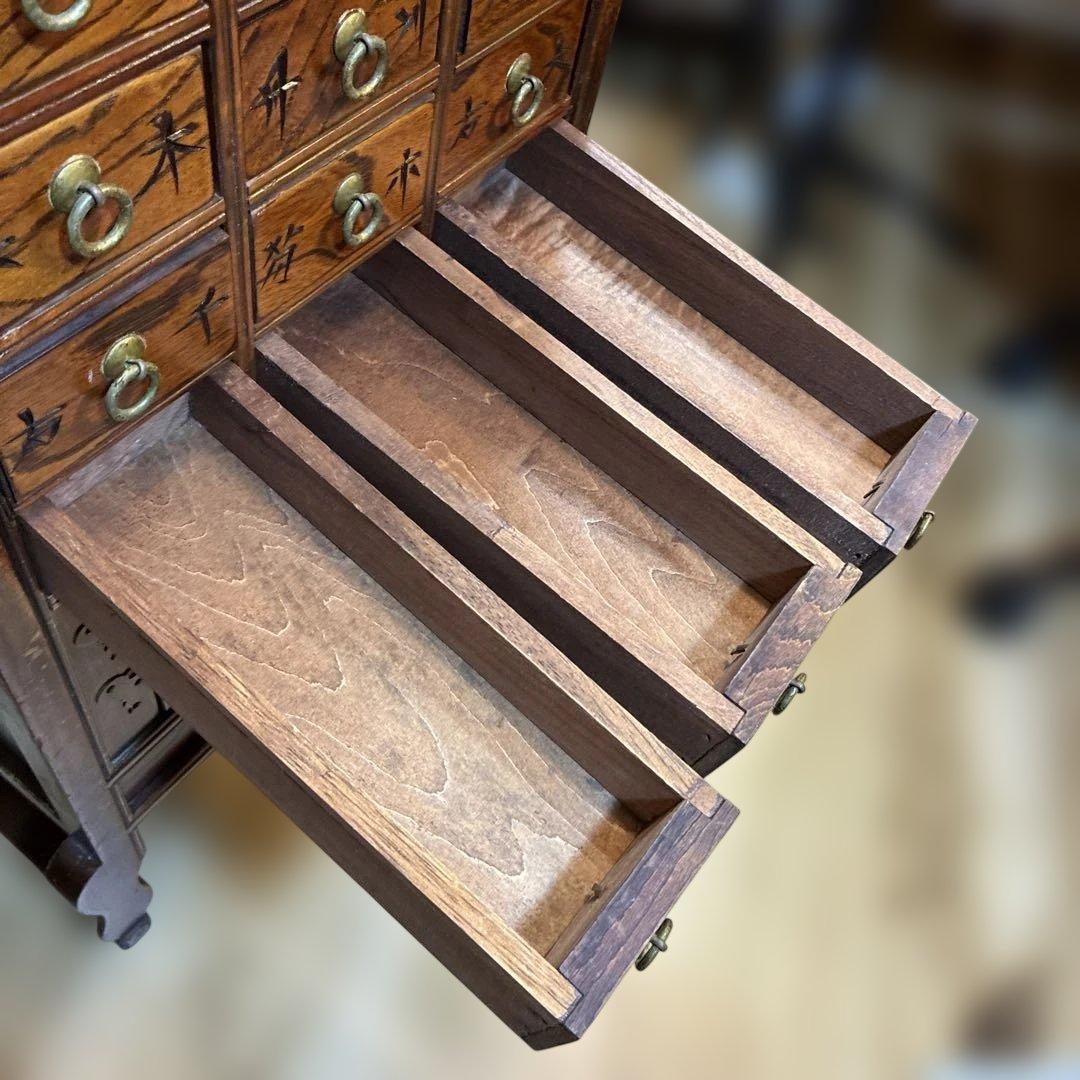 李朝風 薬棚 18杯 真鍮金具 アジアン家具　薬箪笥　アンティーク調　横浜現地