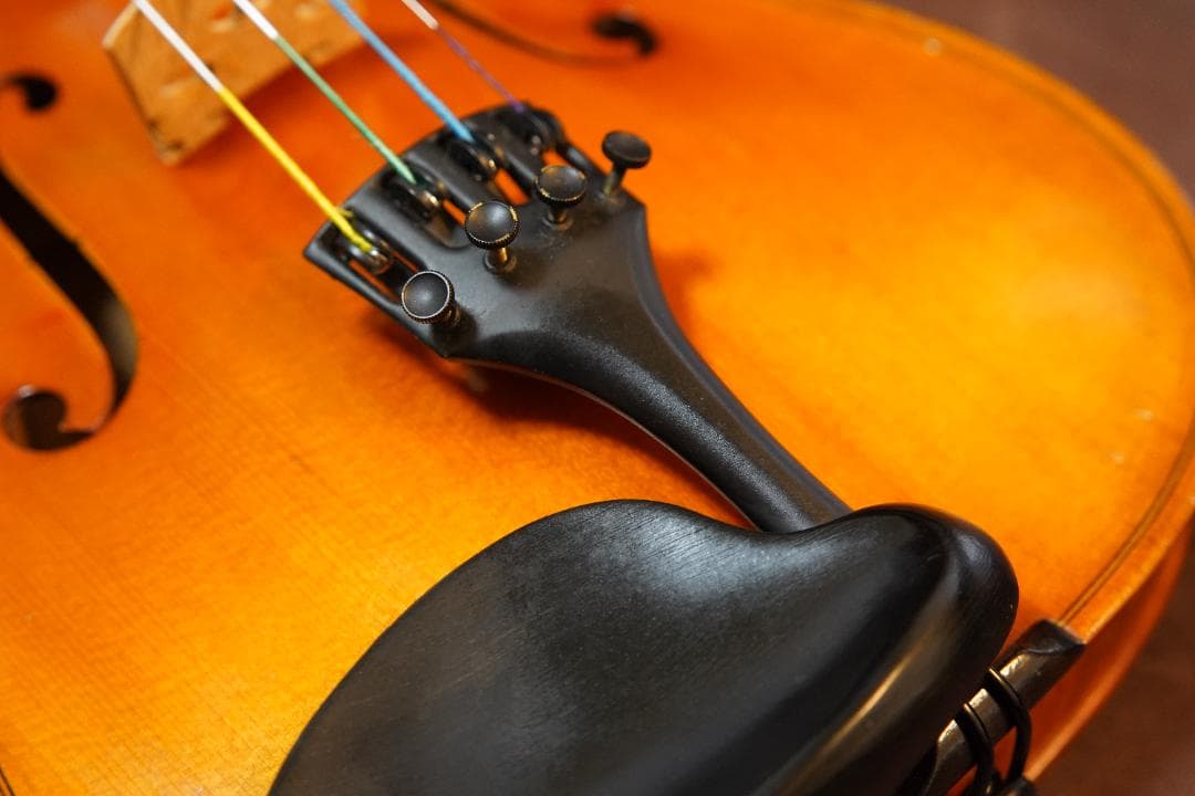 【黄金期・良音】　スズキ　バイオリン　No.330 3/4　80年代　新品弓