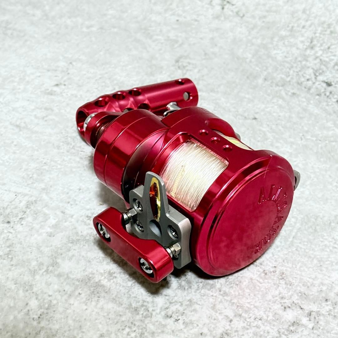 専用☆極美品☆アリゲーター技研 大型両軸リール バトル10 レッド