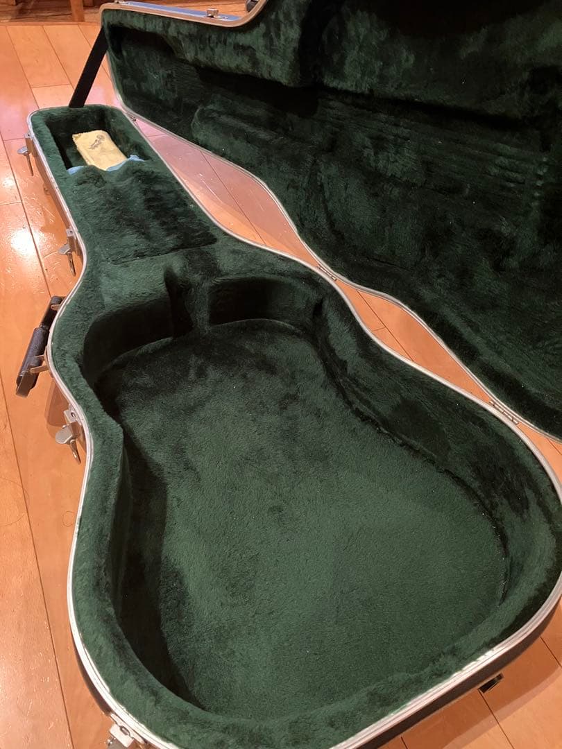 Martin マーチンD-35 ベアクロー　修理済み　ケース付き