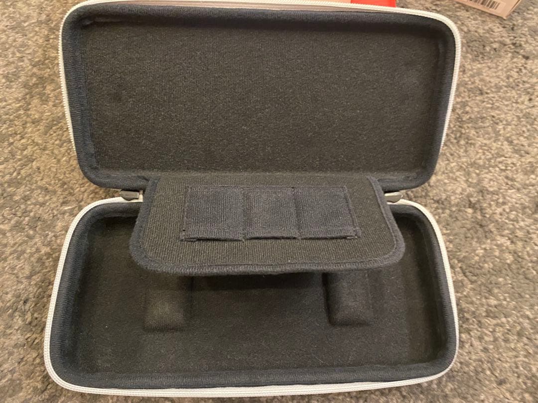 【美品】Nintendo Switch 有機ELモデル ホワイト/ブラック