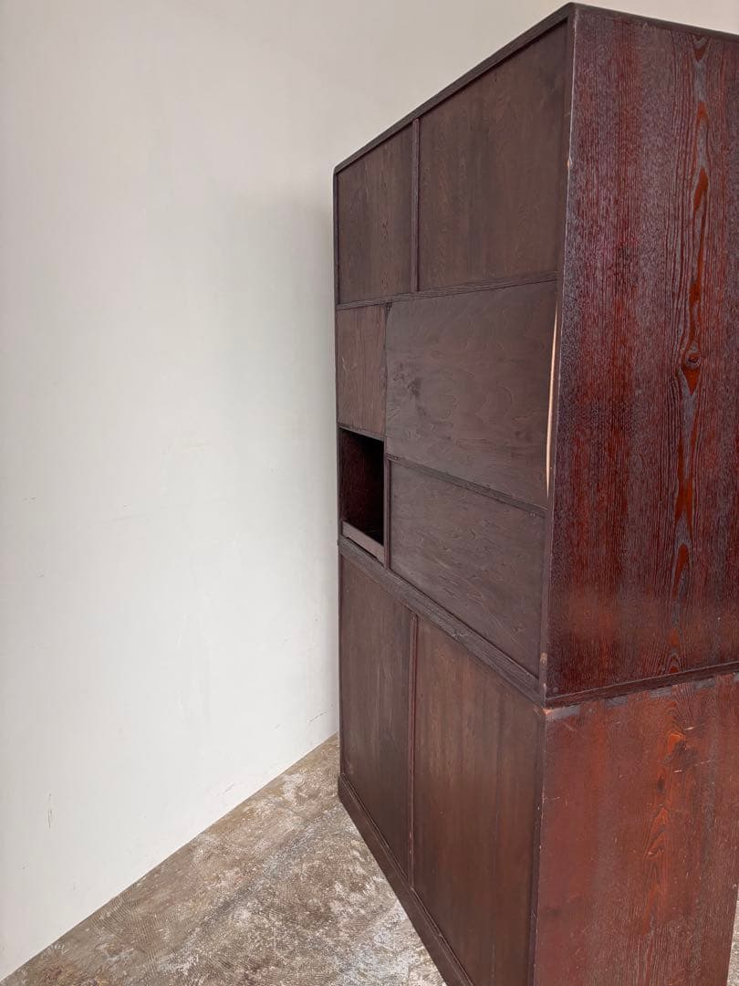 水屋箪笥　茶箪笥　和箪笥　食器棚　本棚　ディスプレイ棚　収納棚　箪笥　什器　和室