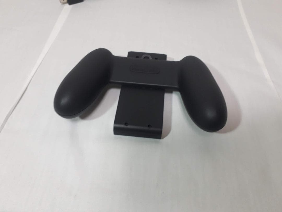 新モデル　Nintendo Switch本体　Joy-Con(L)/(R)グレー