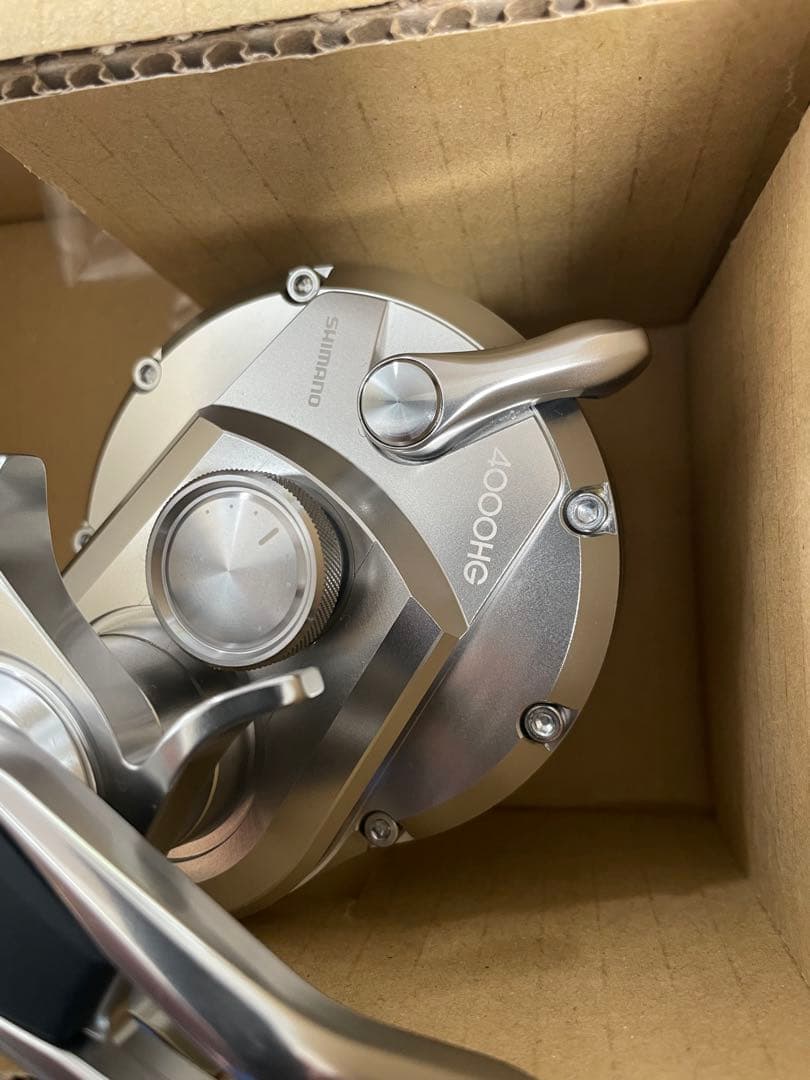 【新品未使用】 オシアジガー 4000HG