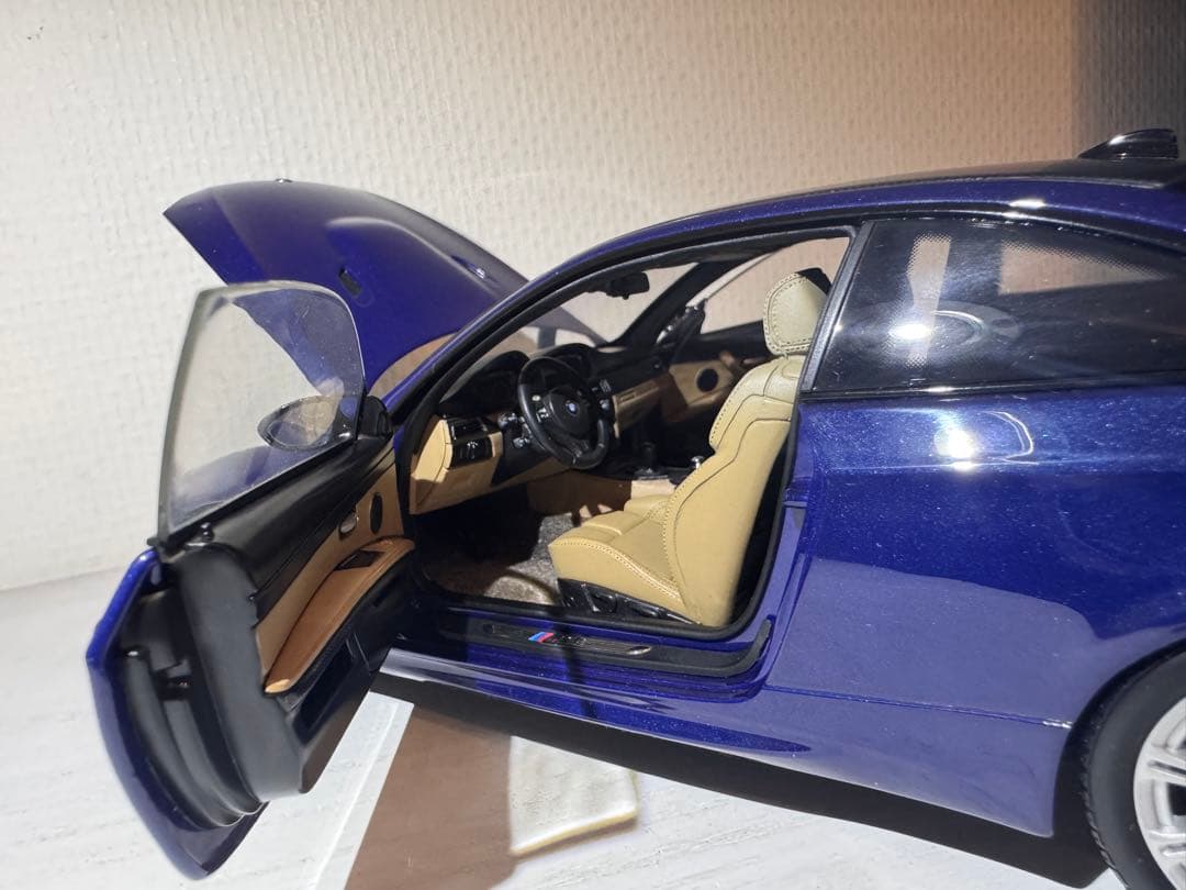  M3 Coupe 1/18 ダイキャスト