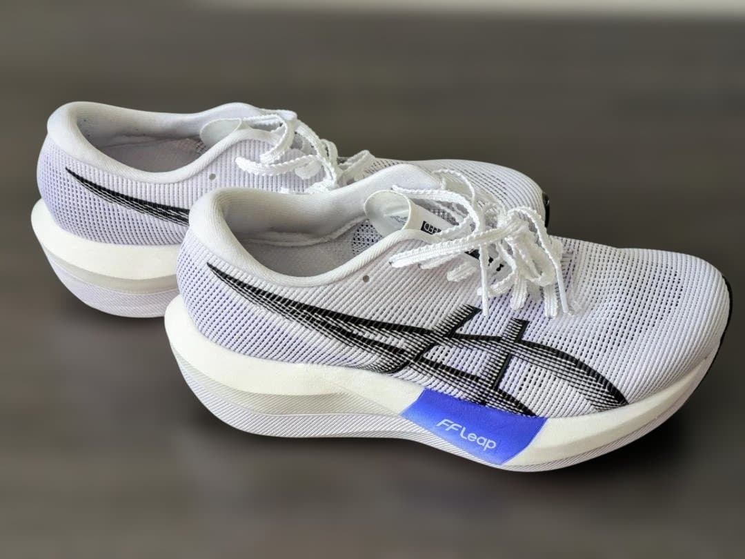美品 asics マジックスピード5 23.5㎝ ランニングシューズ