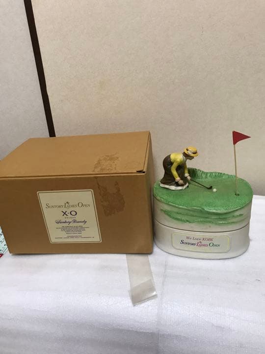 サントリーレディスオープン'97記念ボトル<オールドファッションドゴルフウェア>