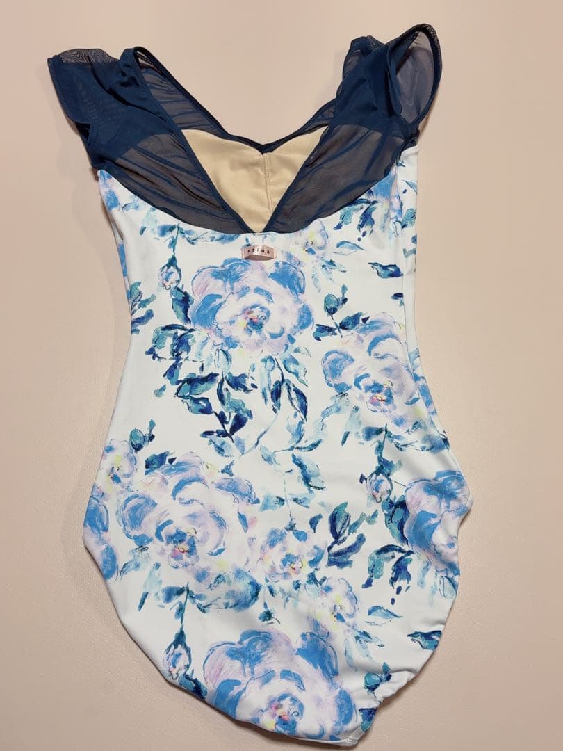 スティナ stina レオタード M