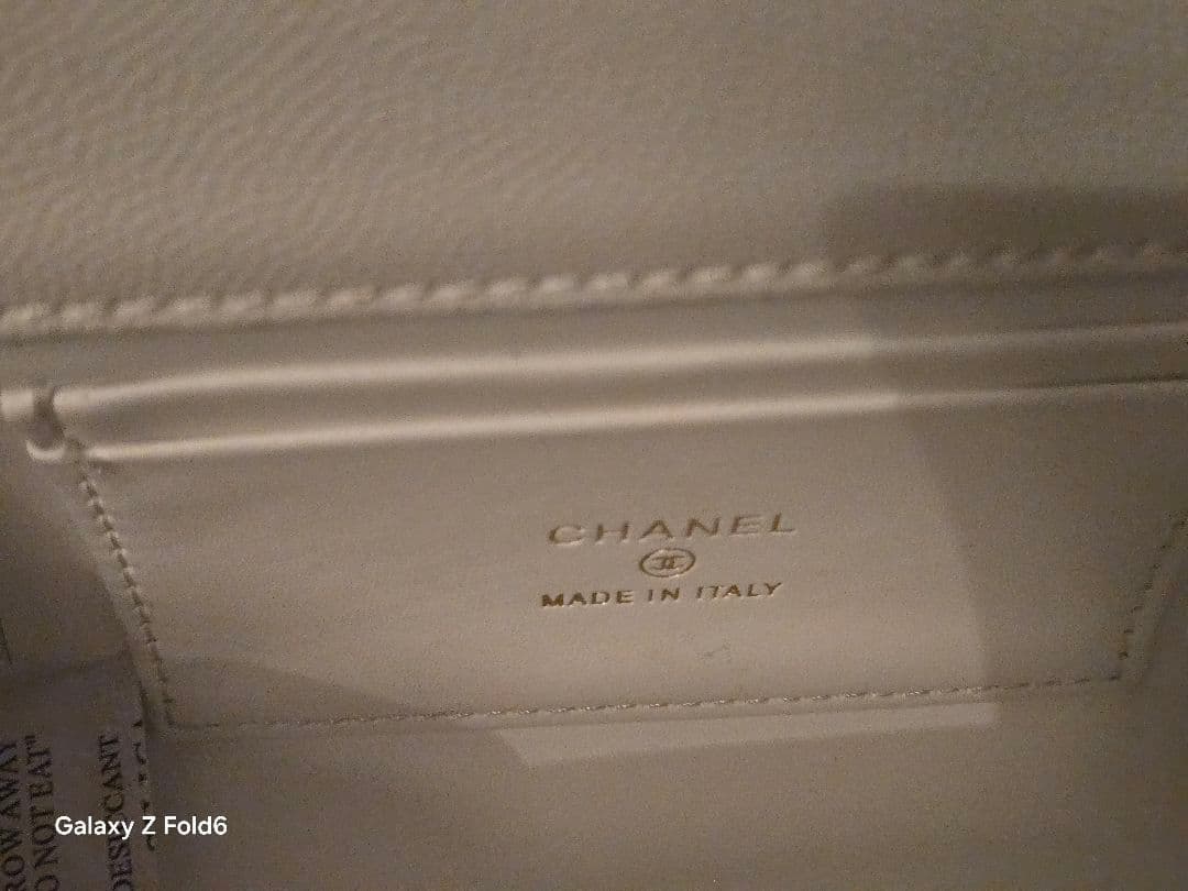 シャネル ノベルティ チェーンショルダーバッグ（ホワイト）