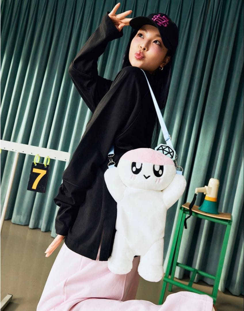 SEVENTEENセブチ ボンボンイ ペンライトケース バッグ