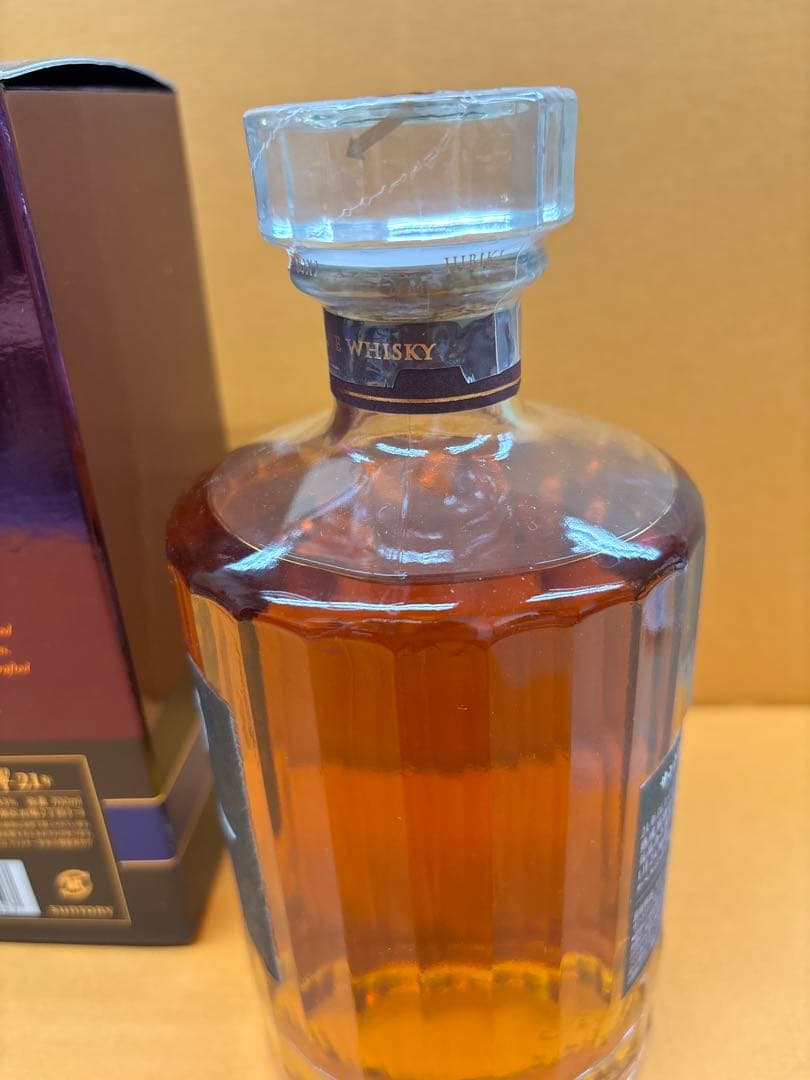サントリー 響21年 HIBIKI 700ml 43％ 未開詮古酒 箱付