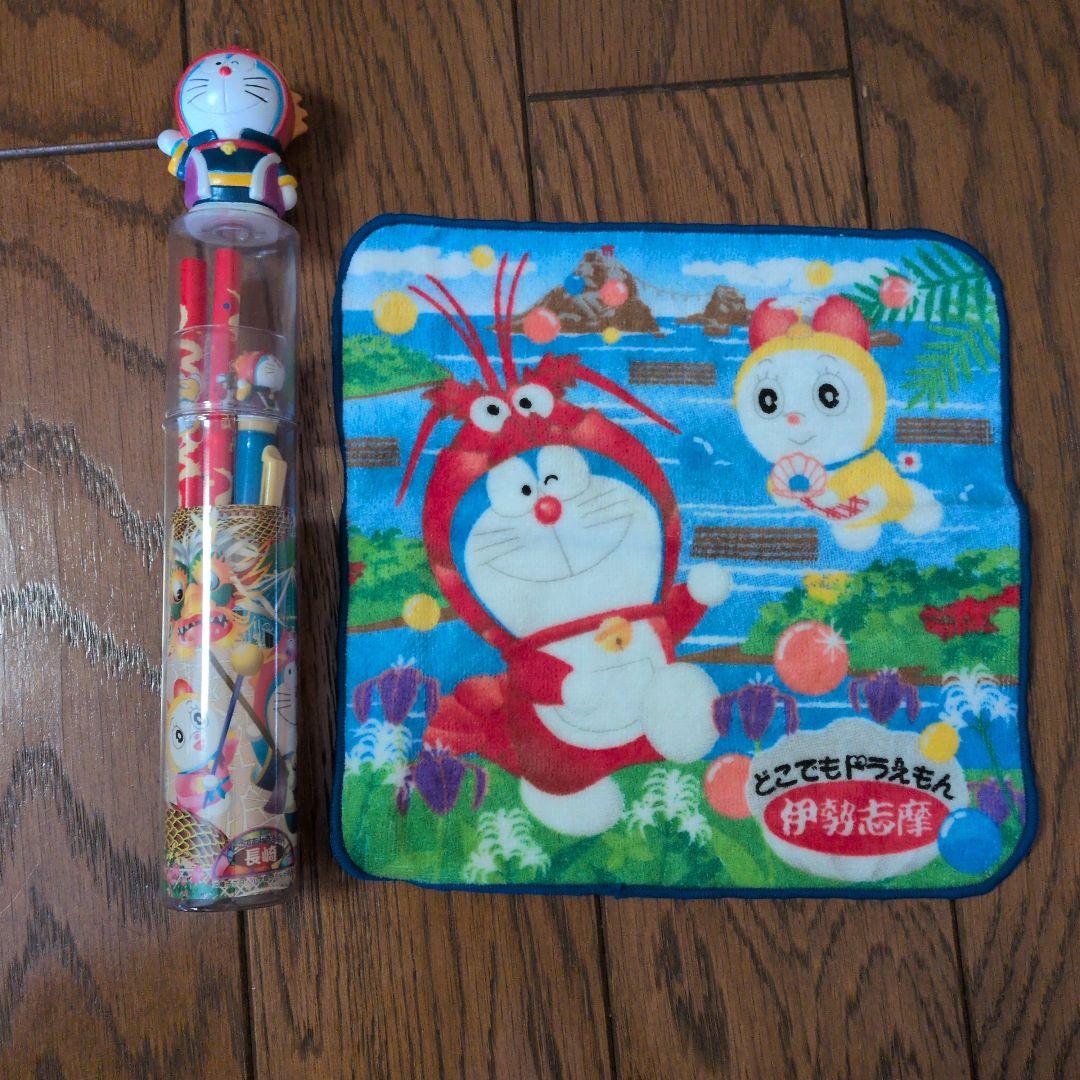 どこでもドラえもん　ストラップ、キーホルダー、根付等　まとめ売り44個