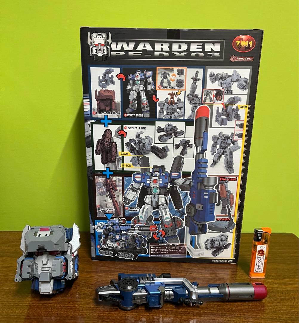 トランスフォーマーレジェンズ　フォートレスマキシマス&アップグレードパーツ付き