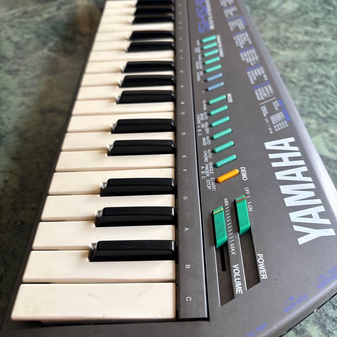 キーボードギター　ヤマハ　SHS-10S