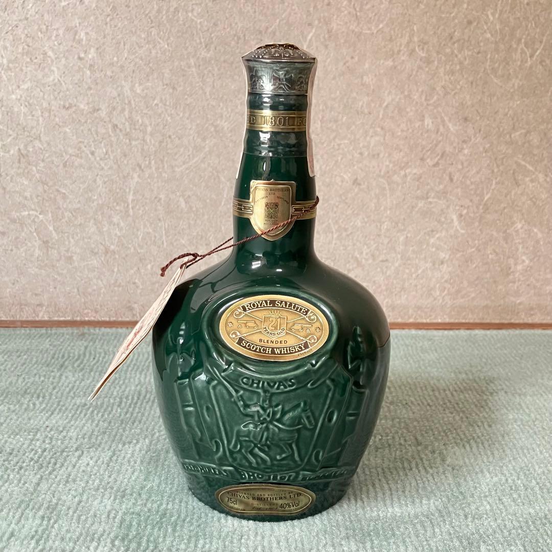 【未開栓】シーバス　ロイヤルサルート21年　陶器ボトル　巾着・箱付【古酒】2