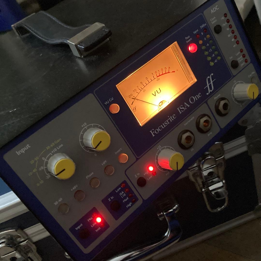 通電OK ハードケース付 Focusrite ISA One マイクプリアンプ