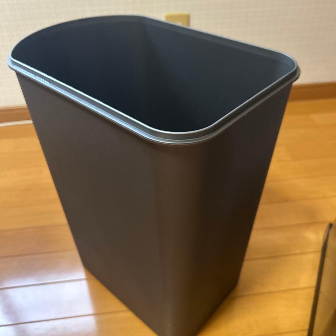 シンプルヒューマン ペットフードストッカー CW1887