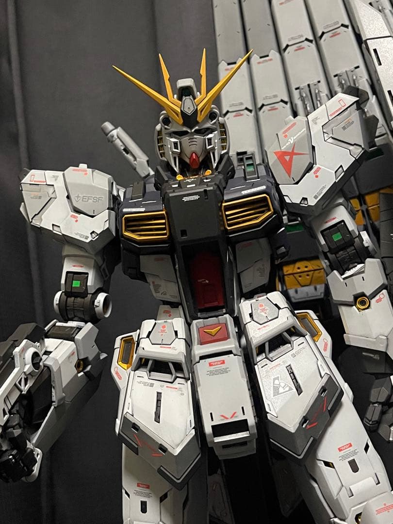 PG UNLEASHED 1/60 νガンダム　完成品模型　塗装済み　一点モノ