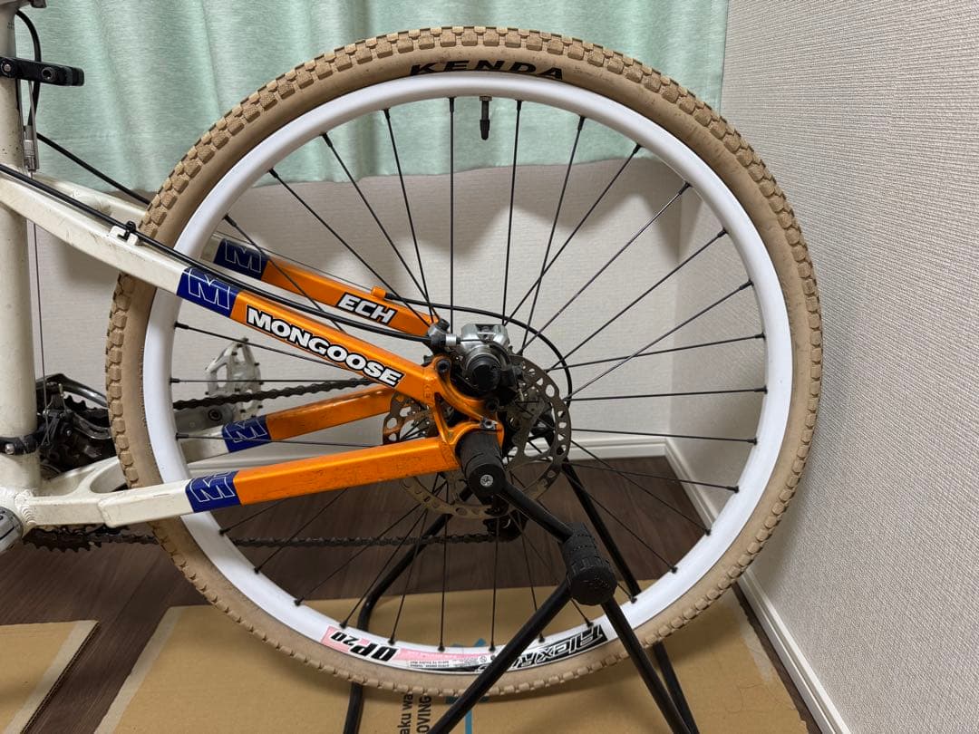 【引き取り限定】MON マングース