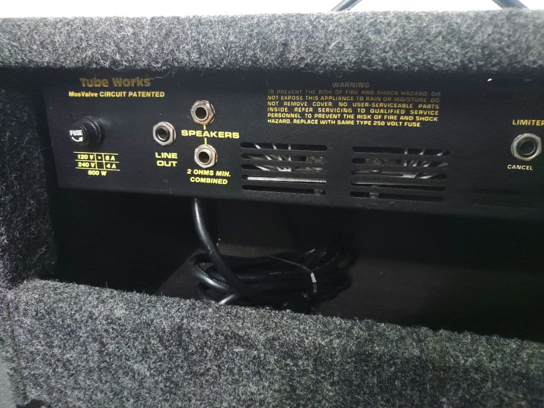 希少　Tube Works RT-3300　300W 　ベースアンプヘッド