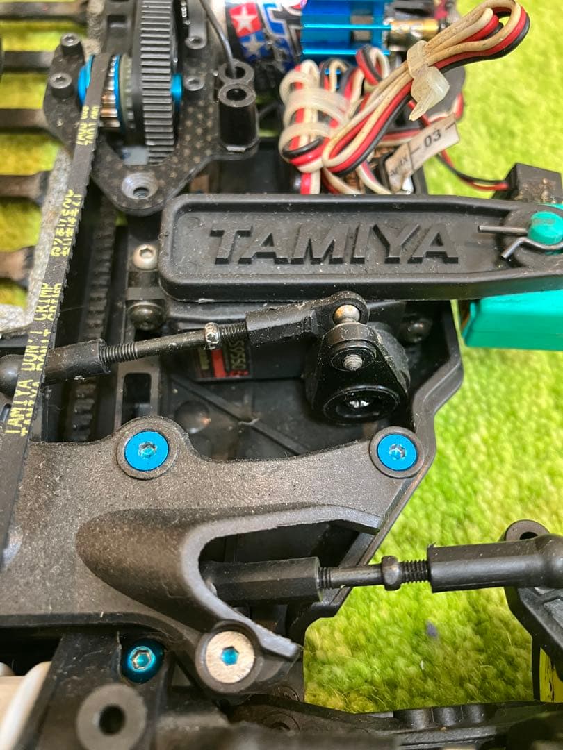 タミヤ　TA-05 メカ付き(サーボ、アンプ、ポンダー、受信機、モーター)