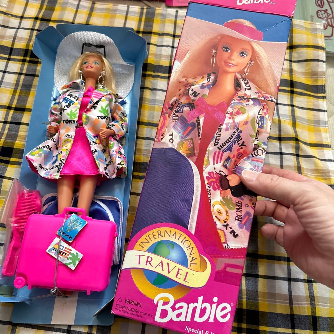 Barbie TRAVEL と衣装セット