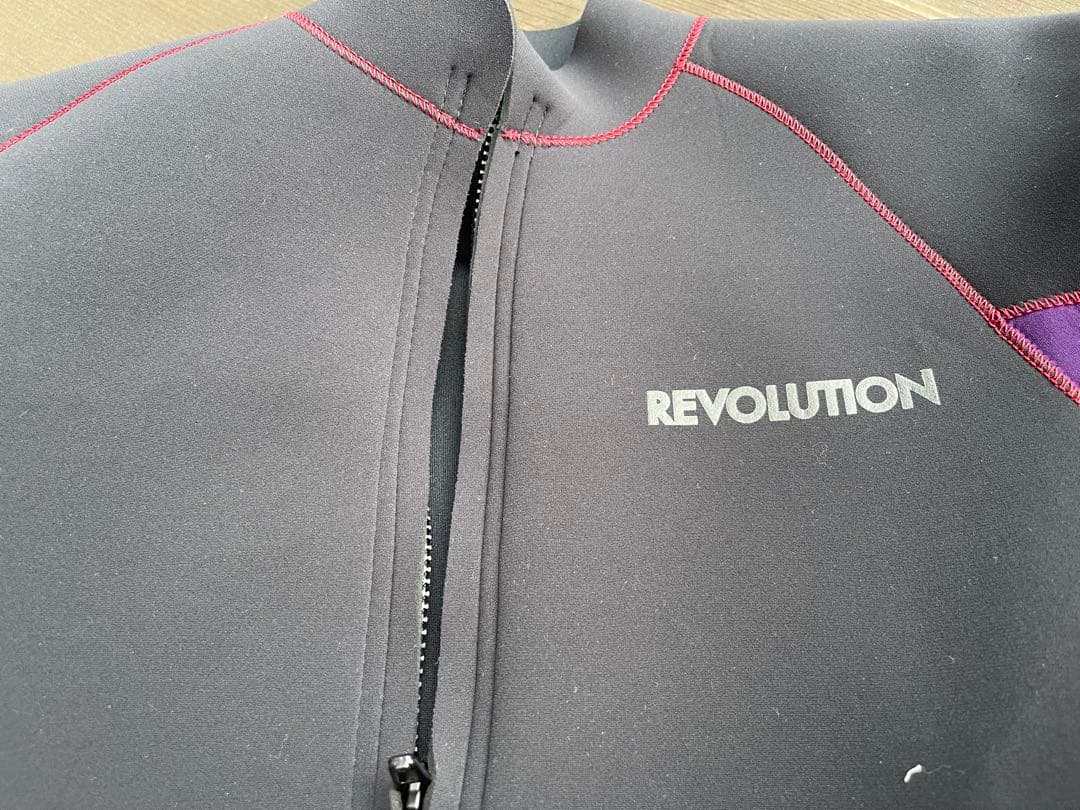 REVO レボリューション　長袖タッパー L〜XL相当