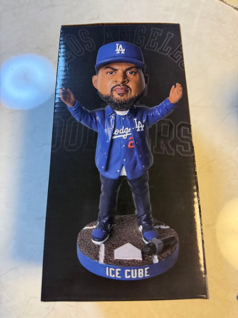 【新品未使用】アイスキューブ バブルヘッド フィギュア