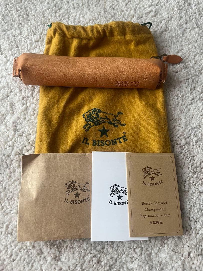 IL BISONTE レザーペンケース