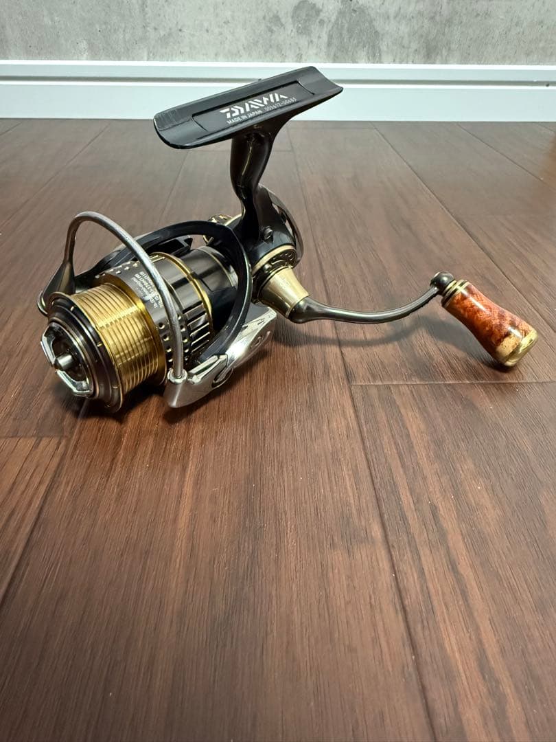 Daiwa 15EXIST 2003F-H スピニングリール