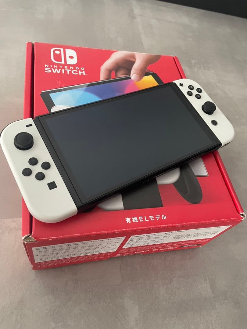 Nintendo Switch 有機ELモデル 本体中古 箱に傷あり